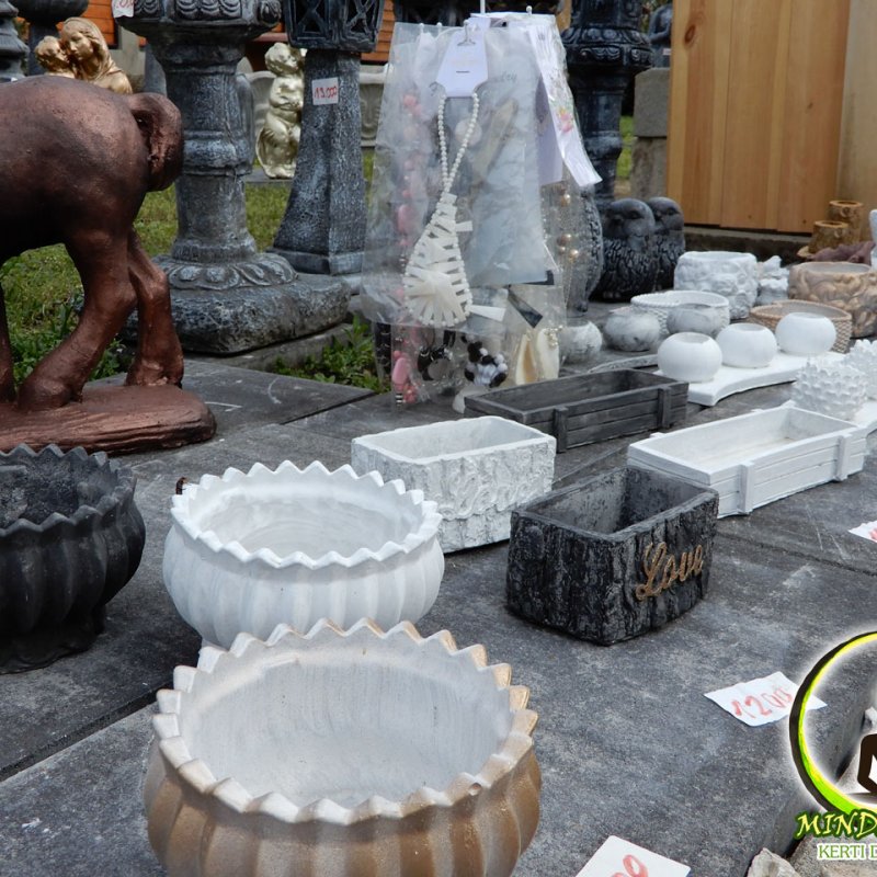 Mindent 'Is' kerti dekoráció 33